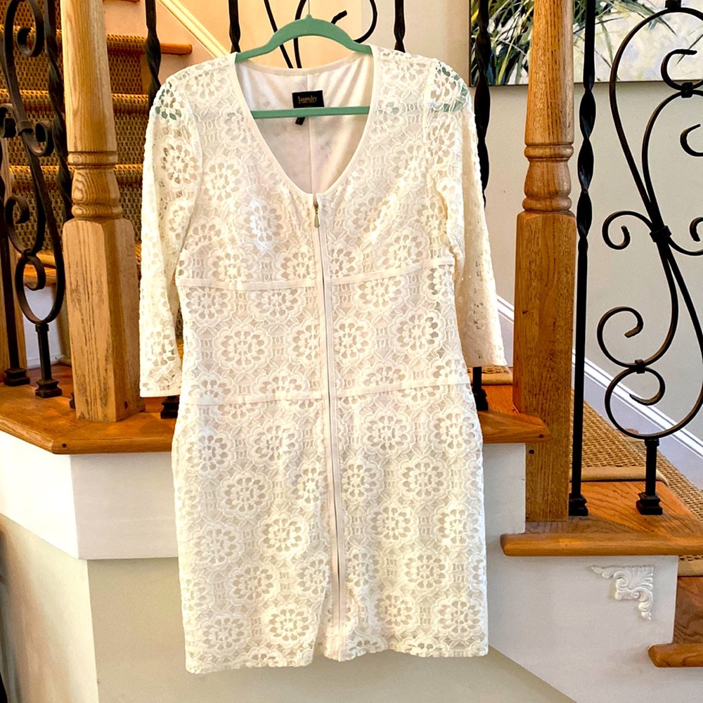 Laundry by Shelli Segal ivory lace dress